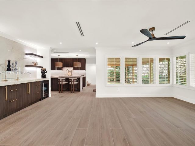 Продажа дома по адресу 600 San Antonio Ave - фото 7470699