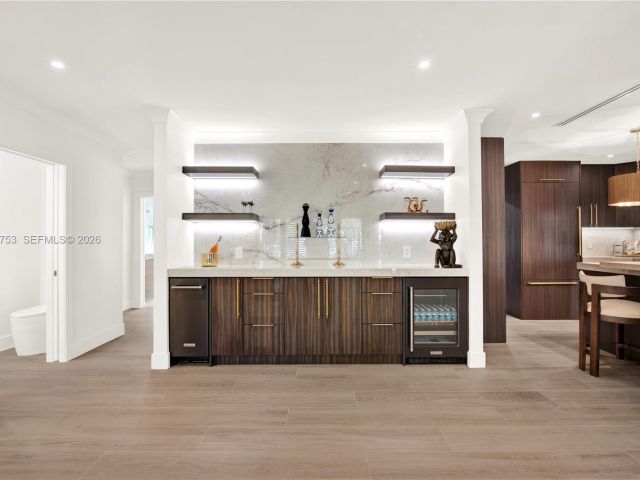 Продажа дома по адресу 600 San Antonio Ave - фото 7470700