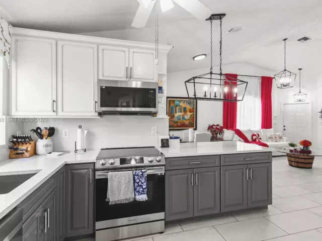 Дом в аренду по адресу 6207 Floral Lakes Dr 6207 - фото 7306870