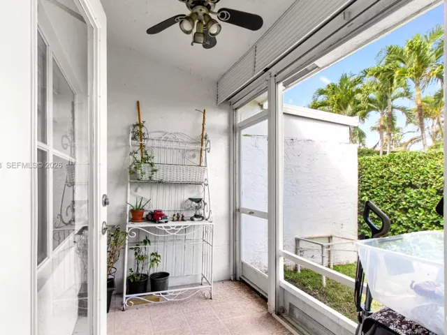 Дом в аренду по адресу 6207 Floral Lakes Dr 6207 - фото 7306852