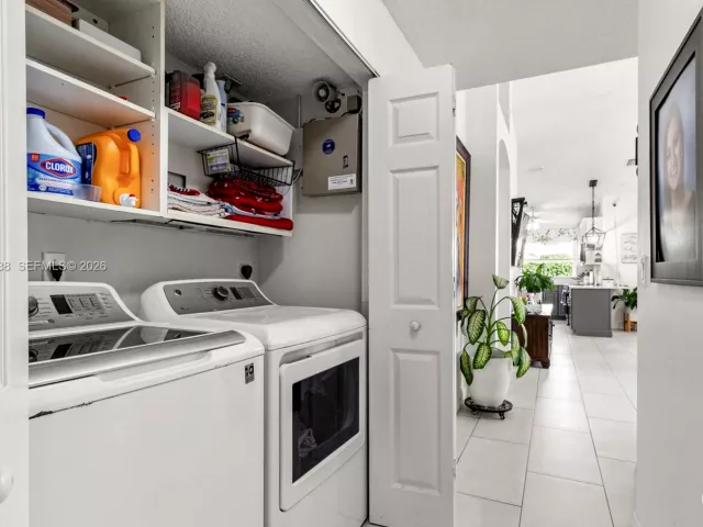 Дом в аренду по адресу 6207 Floral Lakes Dr 6207 - фото 7306854