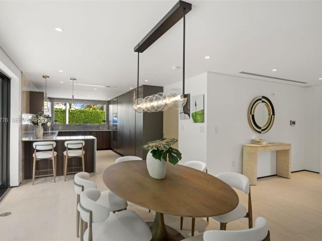 Дом в аренду по адресу 222 E Rivo Alto Dr - фото 7370445