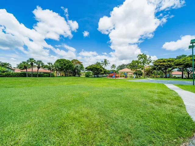 Продажа дома по адресу 8063 Via Hacienda - фото 8973581