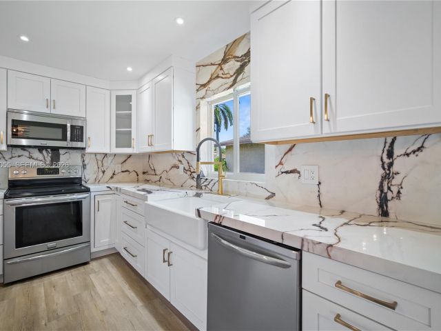 Продажа дома по адресу 13826 Kaiser Trl - фото 7370579