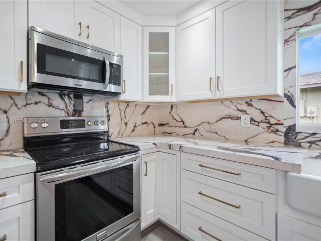 Продажа дома по адресу 13826 Kaiser Trl - фото 7370581