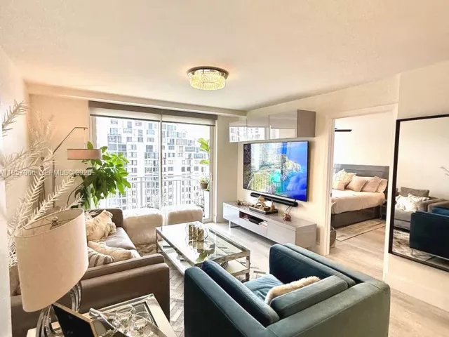 Продажа квартиры #1503 - фото 7311441