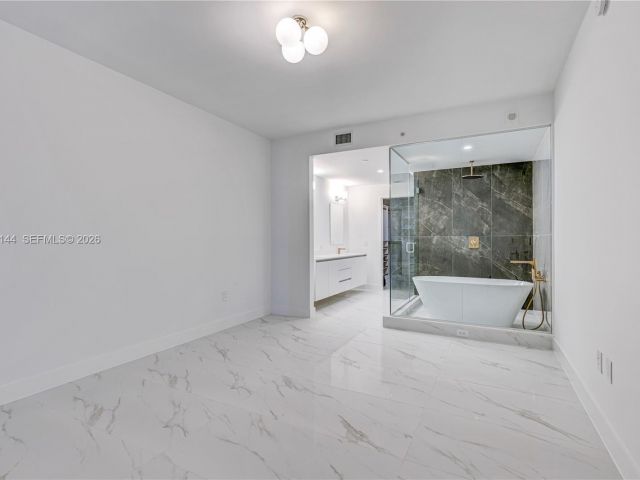 Квартира в аренду номер5601 - фото 7311954