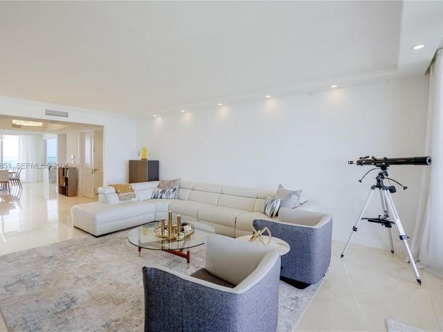 Продажа квартиры #1805 - фото 7404374