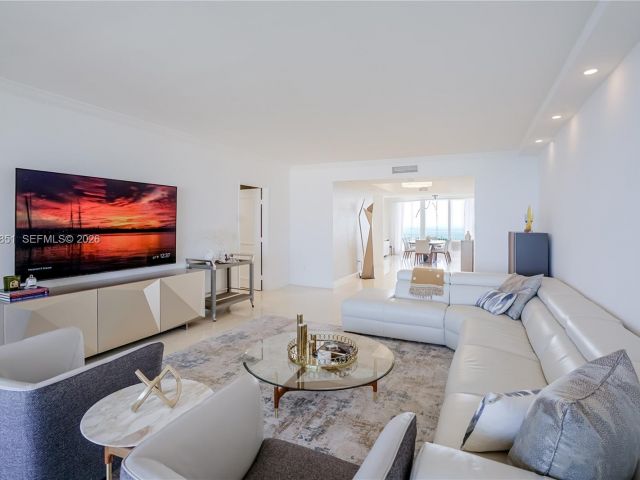 Продажа квартиры #1805 - фото 7404376