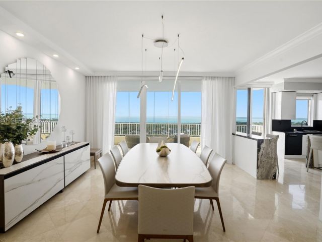 Продажа квартиры #1805 - фото 7404380