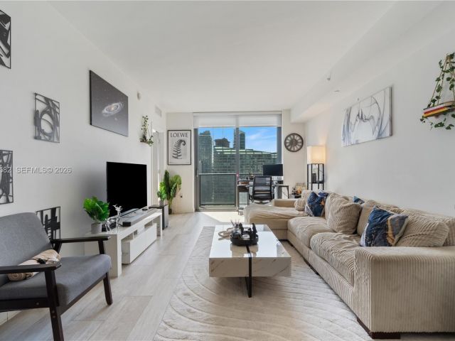 Продажа квартиры #3005 - фото 7325030