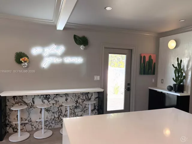 Дом в аренду по адресу 1532 N Andrews Ave - фото 7398368