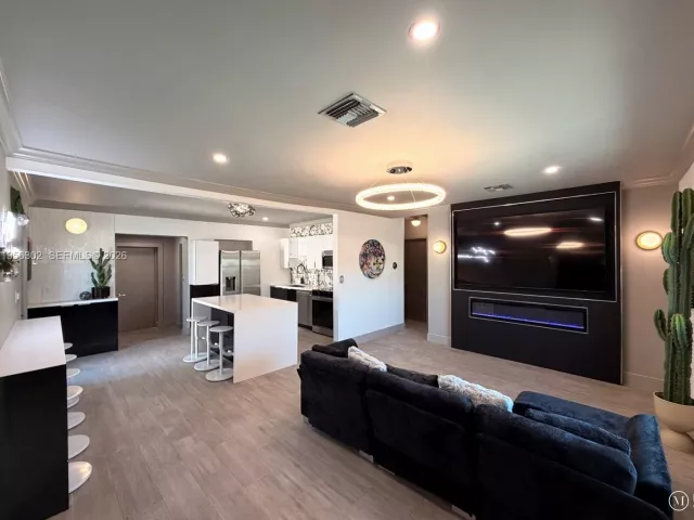 Дом в аренду по адресу 1532 N Andrews Ave - фото 7398371