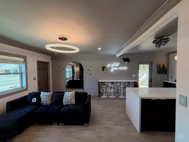 Дом в аренду по адресу 1532 N Andrews Ave - фото 7398373