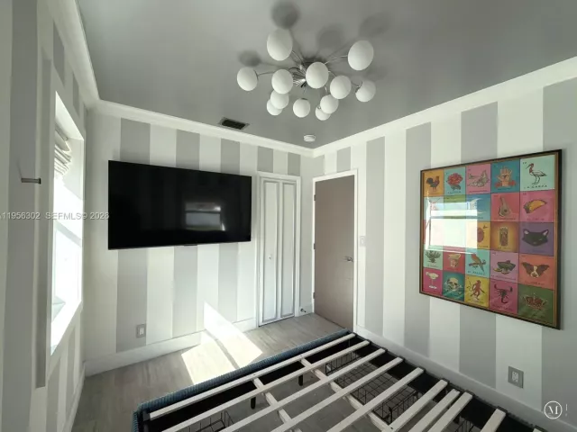 Дом в аренду по адресу 1532 N Andrews Ave - фото 7398375