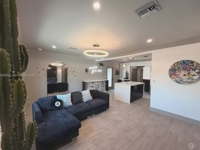 Дом в аренду по адресу 1532 N Andrews Ave - фото 7398378