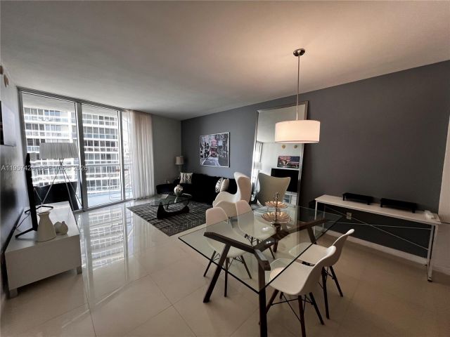 Продажа квартиры #4511 - фото 7325215