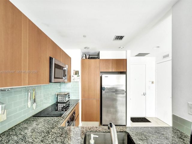 Продажа квартиры #2722 - фото 7438802