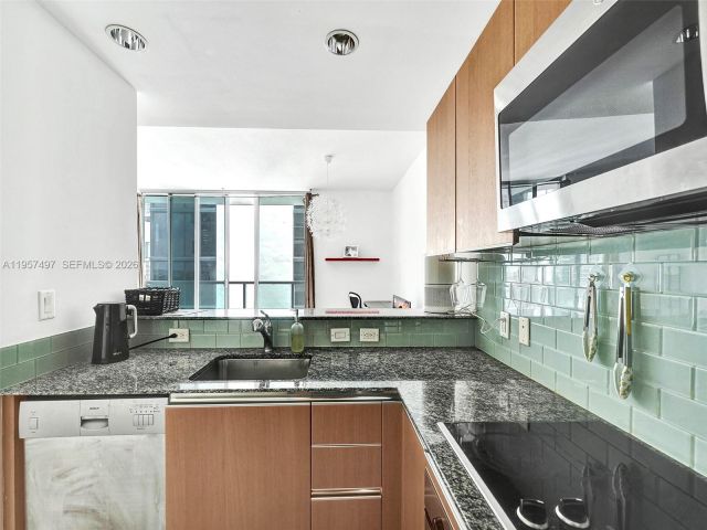 Продажа квартиры #2722 - фото 7438804