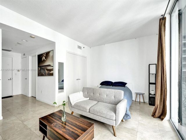 Продажа квартиры #2722 - фото 7438819