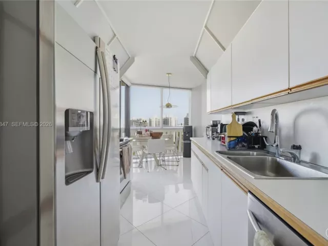 Продажа квартиры #2806 - фото 7350719