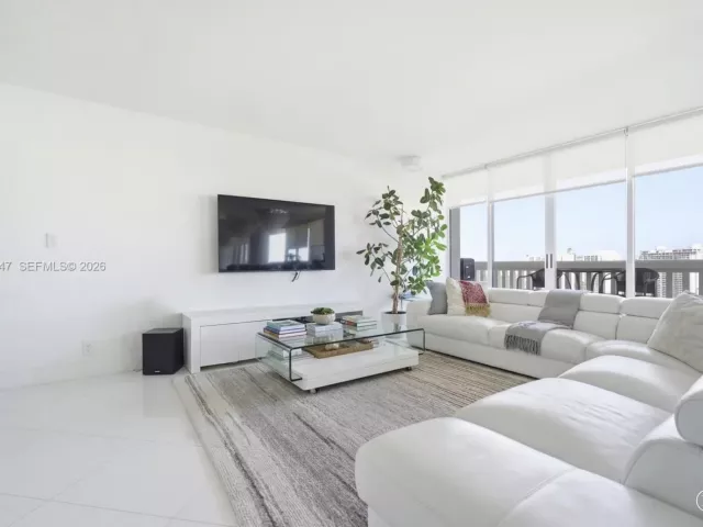 Продажа квартиры #2806 - фото 7350726