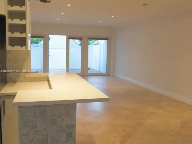 Дом в аренду по адресу 7312 Gary Ave 7312 - фото 7315831