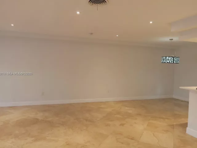 Дом в аренду по адресу 7312 Gary Ave 7312 - фото 7315835