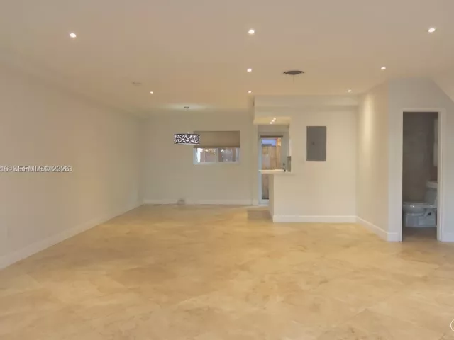 Дом в аренду по адресу 7312 Gary Ave 7312 - фото 7315837