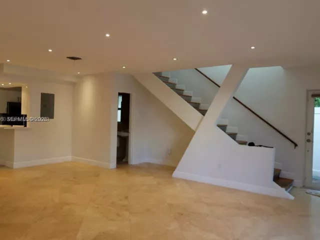 Дом в аренду по адресу 7312 Gary Ave 7312 - фото 7315838