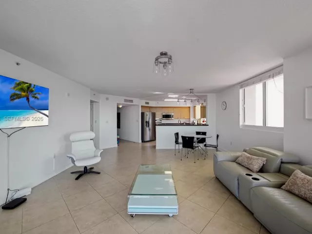 Продажа квартиры #1002 - фото 7341579