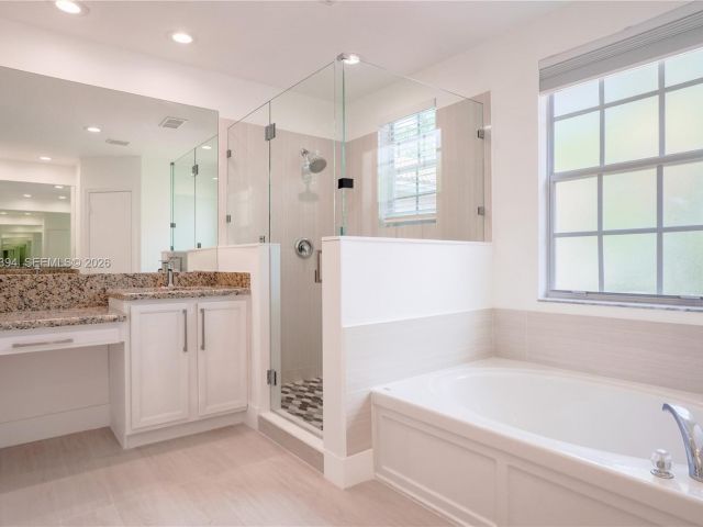 Продажа дома по адресу 1518 Fenton Dr - фото 7322197