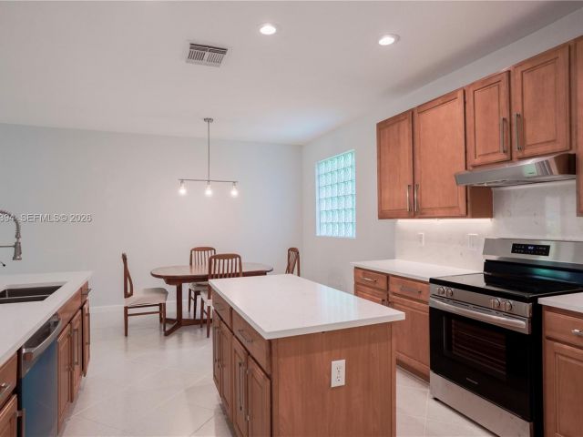 Продажа дома по адресу 1518 Fenton Dr - фото 7322205