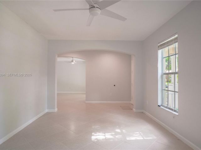 Продажа дома по адресу 1518 Fenton Dr - фото 7322211