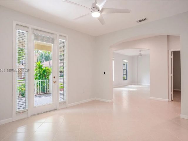 Продажа дома по адресу 1518 Fenton Dr - фото 7322212