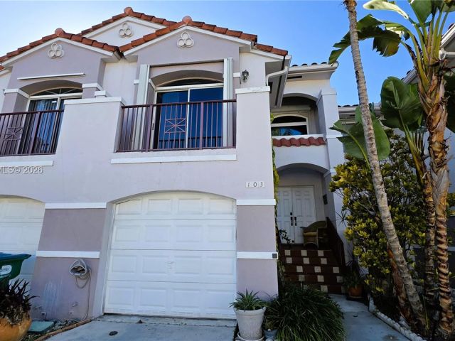 Продажа дома по адресу 10240 SW 154th Cir Ct 103-6 - фото 7439693