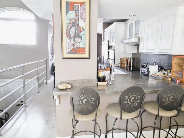 Продажа дома по адресу 10240 SW 154th Cir Ct 103-6 - фото 7439704