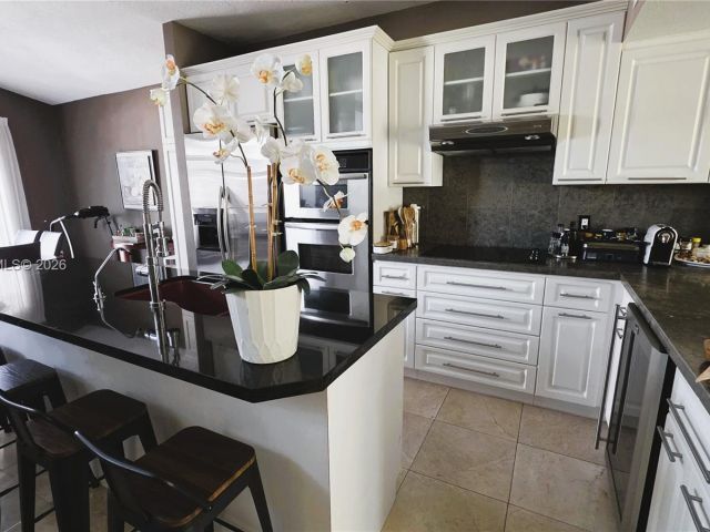 Продажа дома по адресу 10240 SW 154th Cir Ct 103-6 - фото 7439705