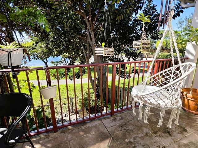 Продажа дома по адресу 10240 SW 154th Cir Ct 103-6 - фото 7439709