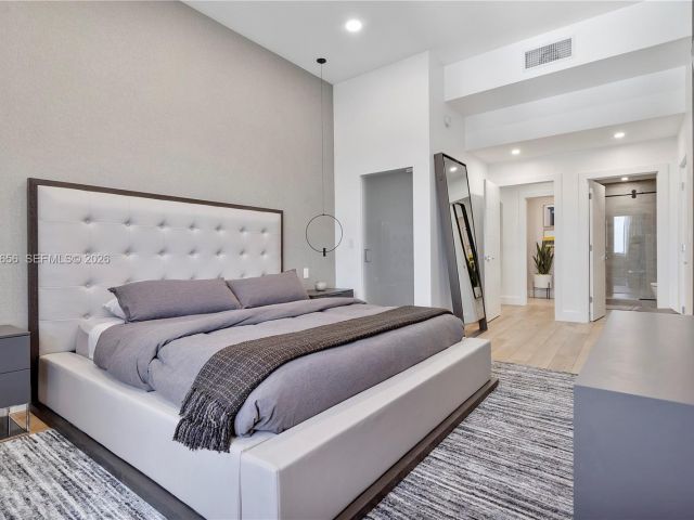 Продажа квартиры #1633 - фото 7331822