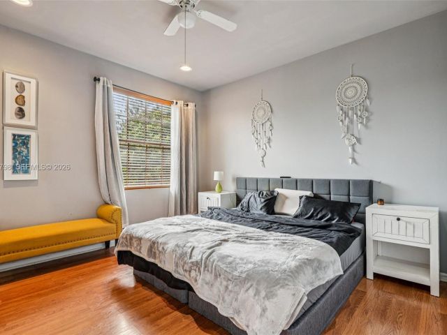 Продажа дома по адресу 2307 Washington St 5 - фото 7327949