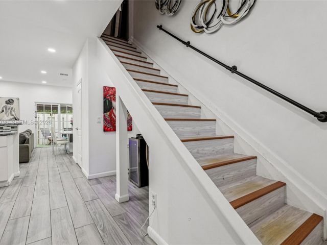 Продажа дома по адресу 2307 Washington St 5 - фото 7327962