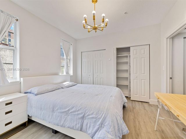 Дом в аренду по адресу 2067 S Ocean Dr TH5 - фото 7329091