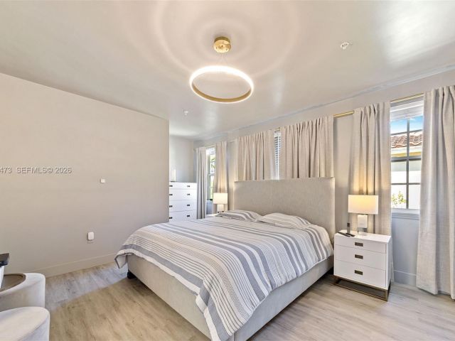 Дом в аренду по адресу 2067 S Ocean Dr TH5 - фото 7329098