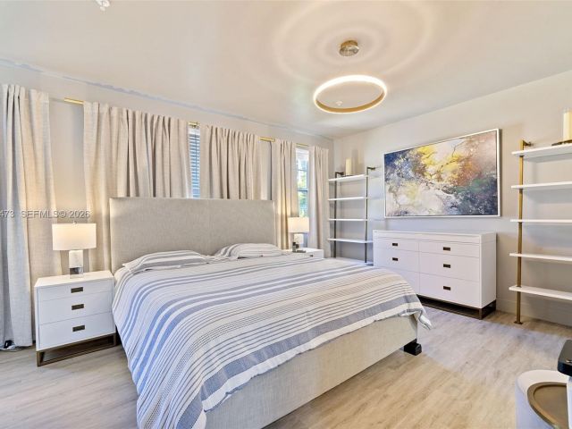 Дом в аренду по адресу 2067 S Ocean Dr TH5 - фото 7329099