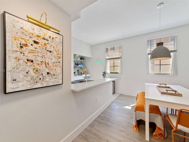 Дом в аренду по адресу 2067 S Ocean Dr TH5 - фото 7329106