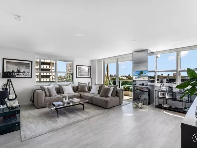 Продажа квартиры #712 - фото 7331226