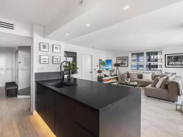 Продажа квартиры #712 - фото 7331227