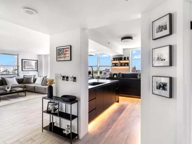 Продажа квартиры #712 - фото 7331232