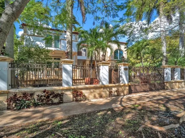 Продажа дома по адресу 1710 S Miami Ave - фото 7329471